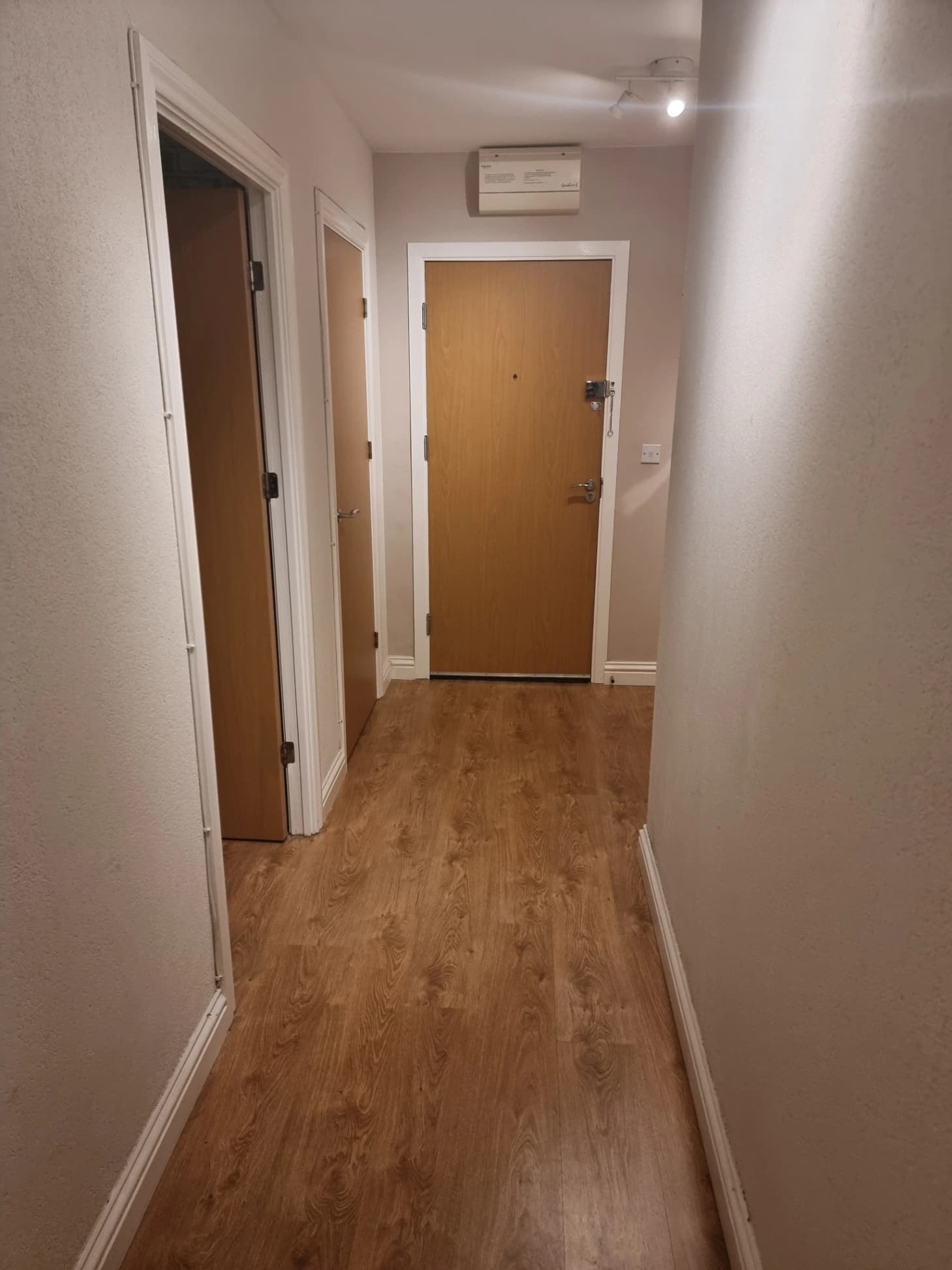 Grays apartment for discreet Ladies - Photo 7