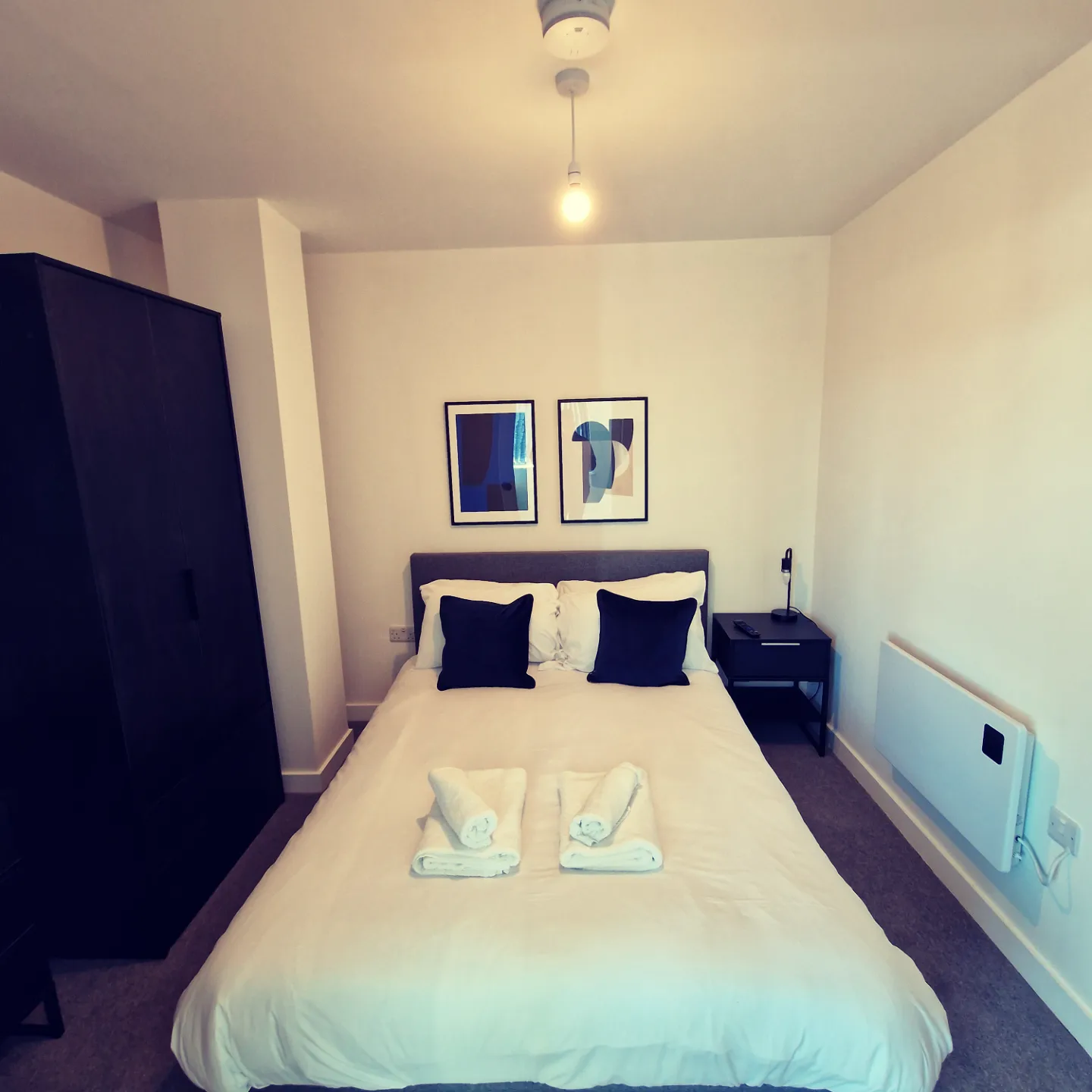 Safe & Private Apartment - Manchester M16 - Photo 1