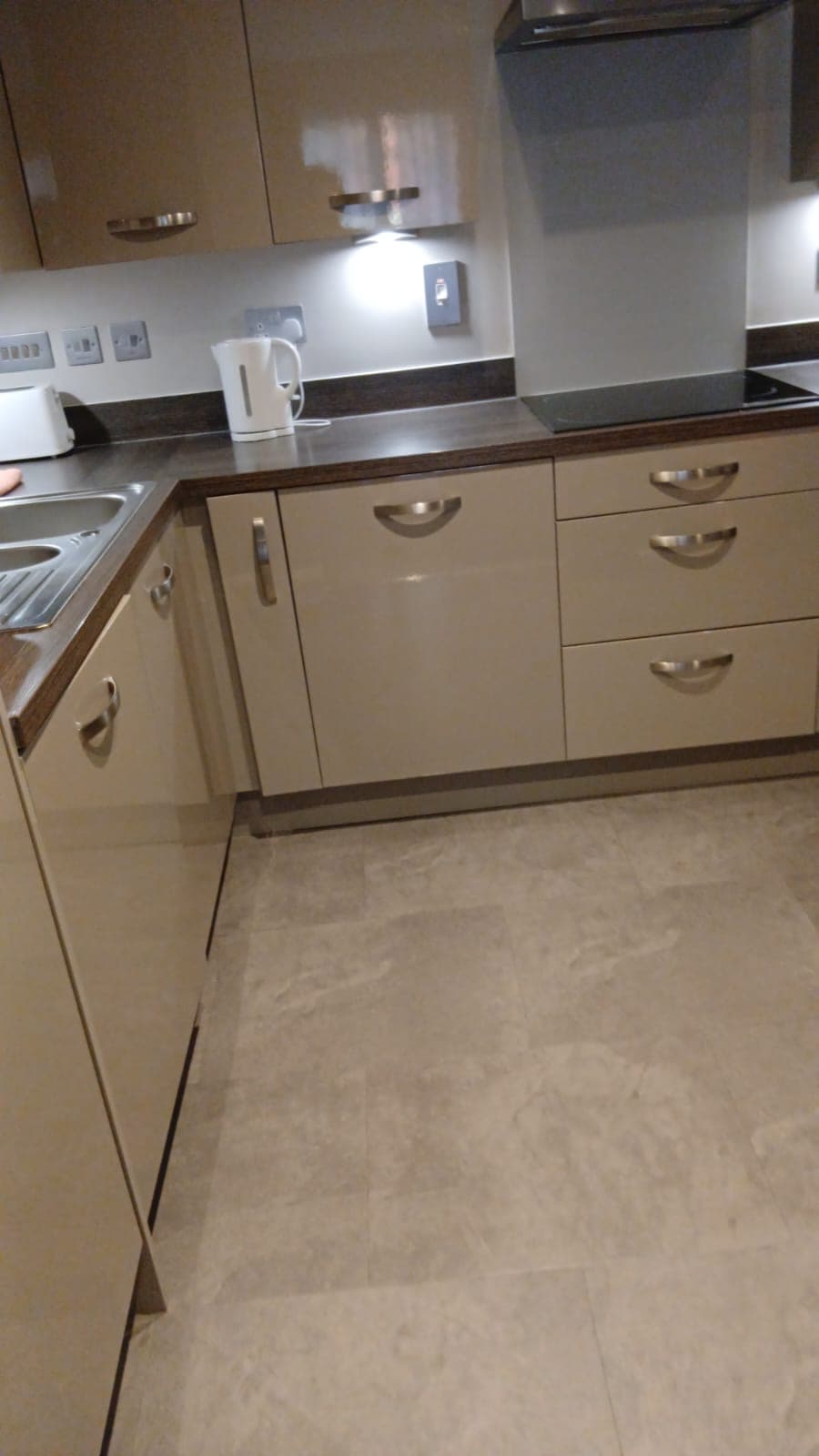 Modern flat in Lichfield City Centre - Photo 2